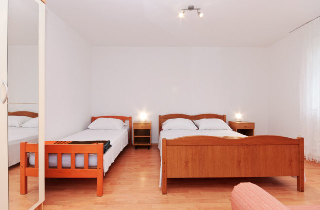 Apartment 4 - Adrian Croatia Murter