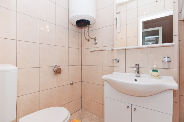 Apartment 6 - Adrian Croatia Murter